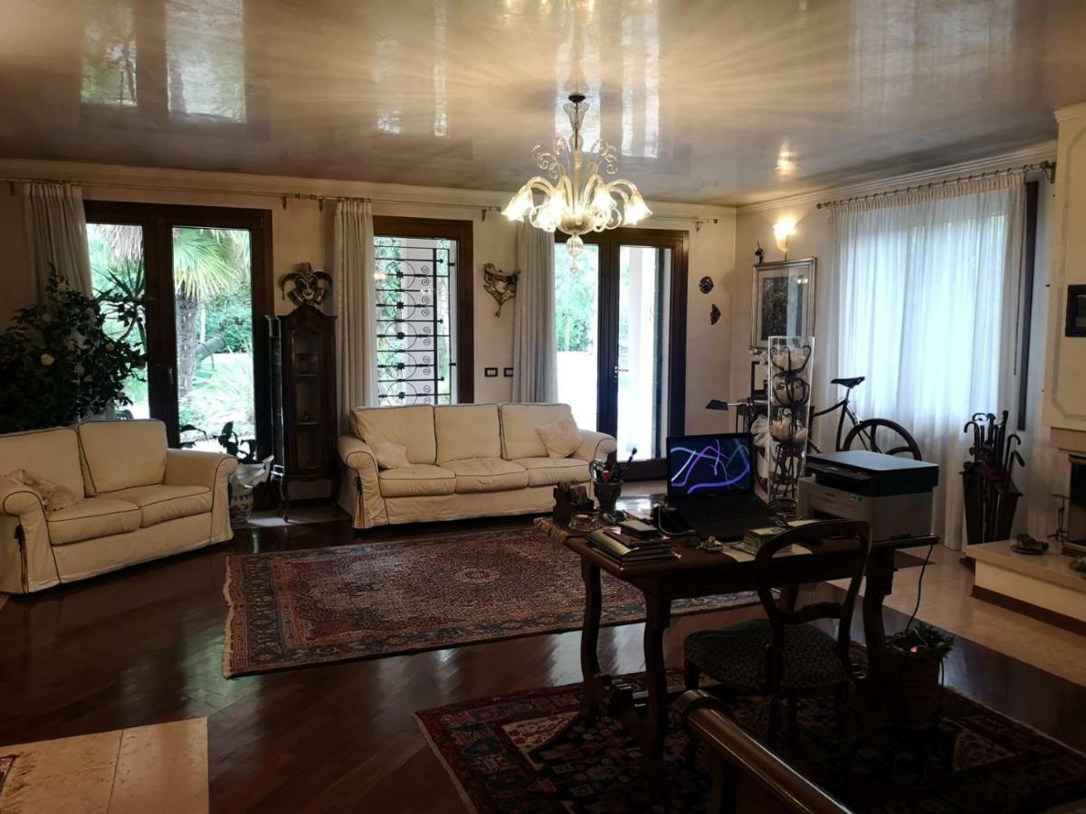 La Casa Sull'albero 2*